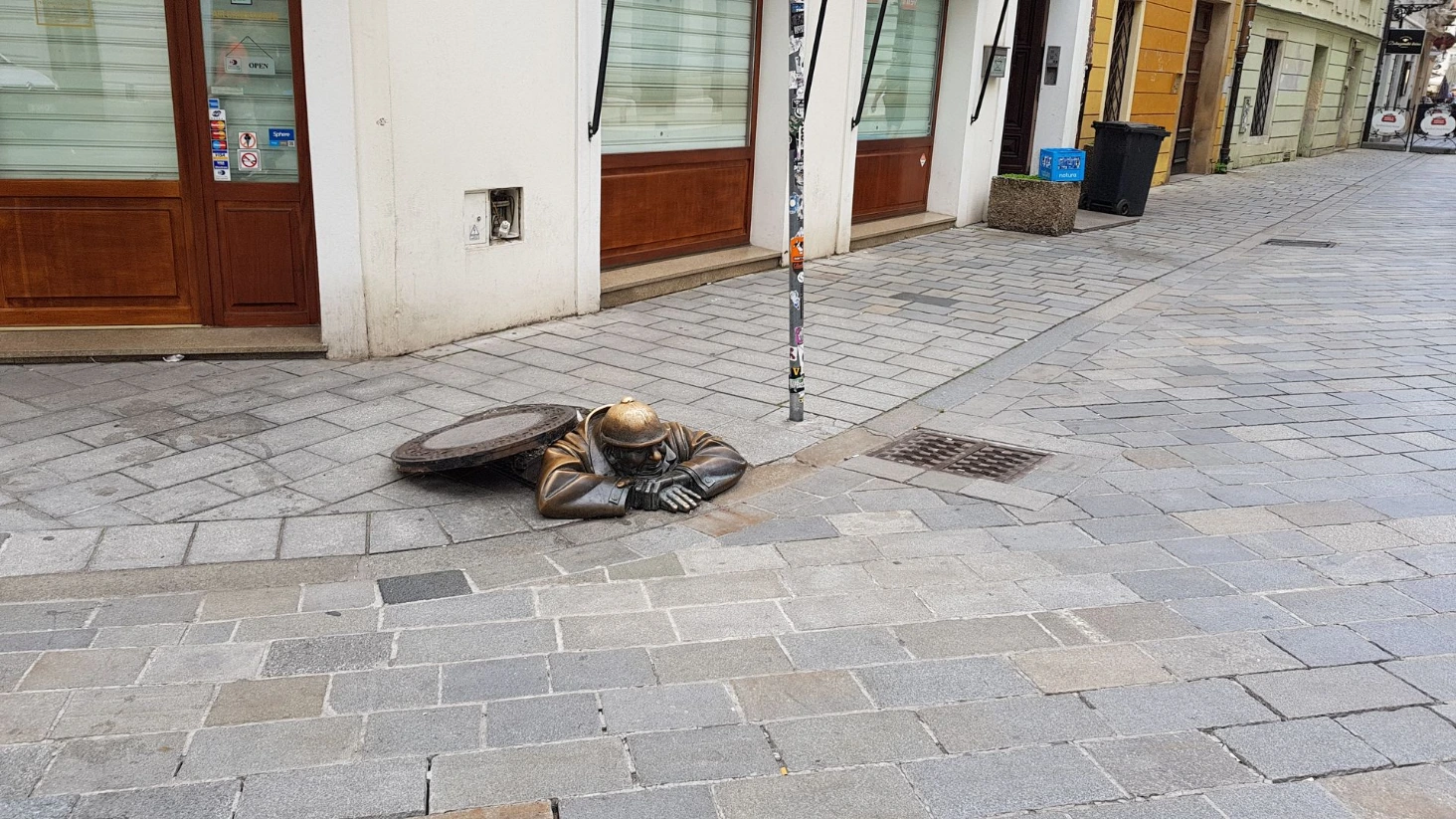 Bratislava statue
